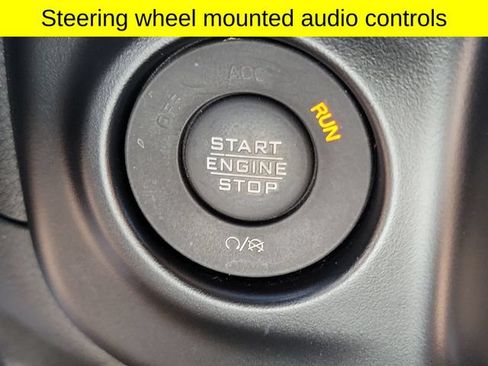Used 2023 Jeep Wrangler Unlimited Sahara AWD/4WD image 18