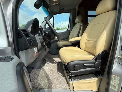 Used 2016 Mercedes-Benz Sprinter 3500 image 11