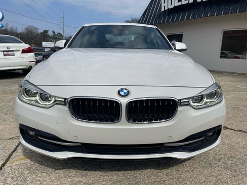 Used 2018 BMW 330i Sedan image 2