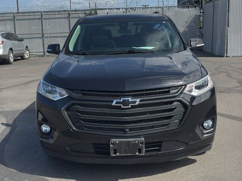 Used 2020 Chevrolet Traverse Premier w/ Redline Edition AWD/4WD image 2