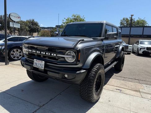Used 2024 Ford Bronco Outer Banks AWD/4WD image 6