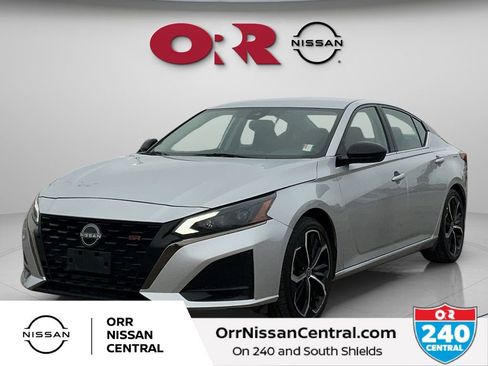 Used 2024 Nissan Altima 2.5 SR FWD image 1