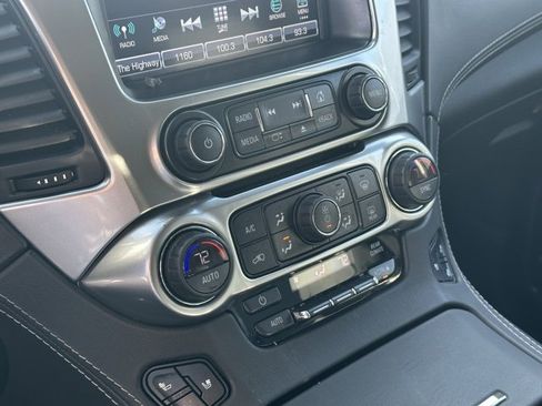 Certified 2020 Chevrolet Suburban Premier w/ Premier 6.2L Value Package image 11