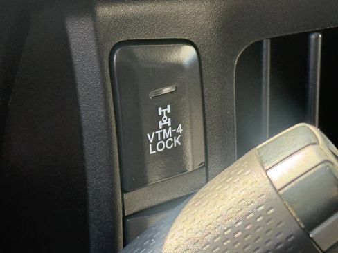 Used 2014 Honda Ridgeline RTL image 11