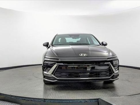 Used 2025 Hyundai Sonata SEL FWD image 12