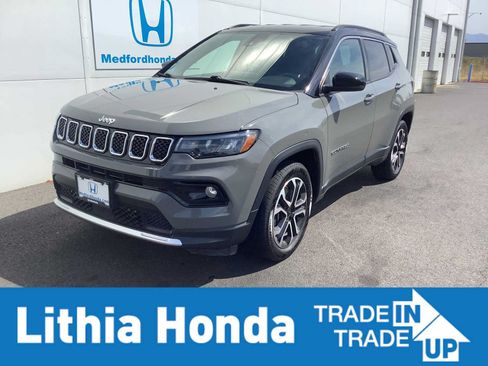 Used 2023 Jeep Compass Limited AWD/4WD image 1