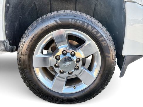 Certified 2017 Chevrolet Silverado 2500 LT w/ Custom Sport Edition AWD/4WD image 34