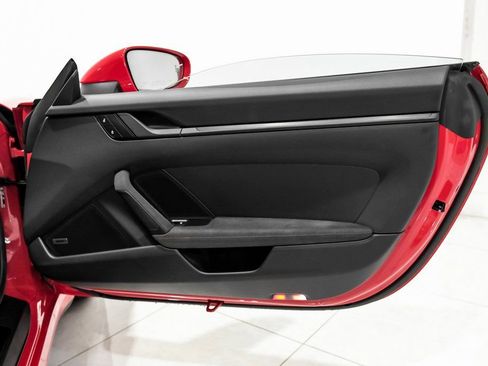 Used 2024 Porsche 911 Carrera GTS w/ Premium Package image 32