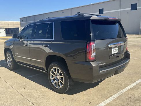 Used 2020 GMC Yukon Denali image 6