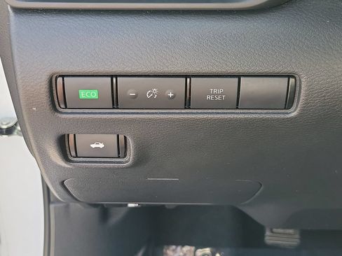Certified 2024 Nissan Sentra S FWD image 29