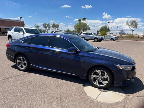 Used 2020 Honda Accord EX image 6