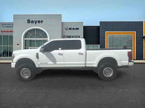 Used 2022 Ford F350 Platinum AWD/4WD image 4