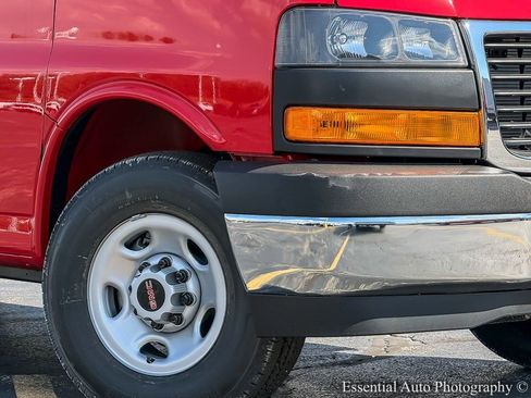 New 2025 GMC Savana 3500 Extended w/ Driver Convenience Package image 3