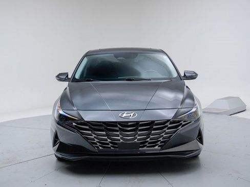 Used 2022 Hyundai Elantra SEL w/ Convenience + Premium Package image 14