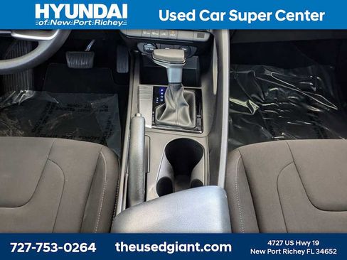 Used 2022 Hyundai Elantra SEL FWD image 18