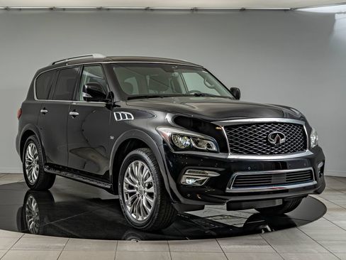 Used 2017 INFINITI QX80 4WD w/ Driver Assistance Package image 3