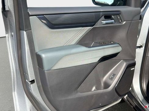 New 2026 GMC Acadia AT4 AWD/4WD image 17