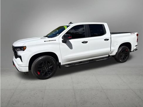 Used 2023 Chevrolet Silverado 1500 RST w/ Redline Edition AWD/4WD image 1