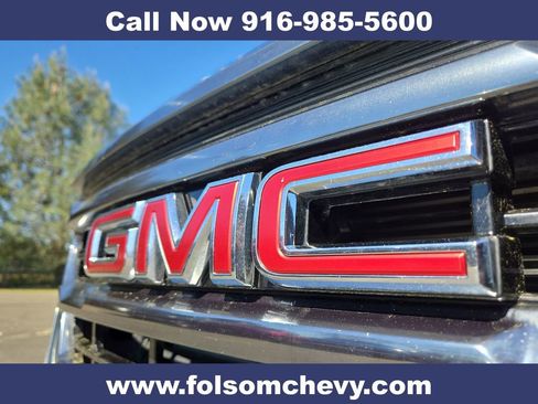 Used 2024 GMC Terrain AT4 image 33