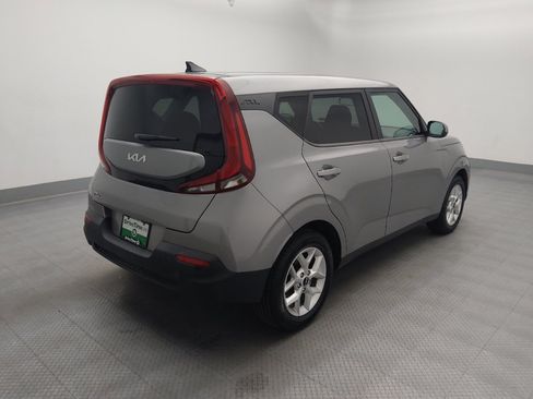 Used 2022 Kia Soul LX w/ Technology Package FWD image 9