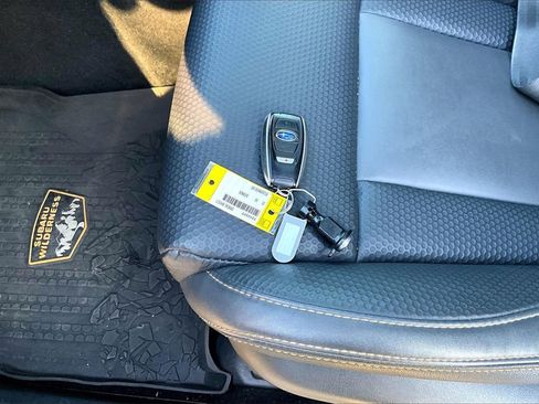 Used 2022 Subaru Outback Wilderness image 32