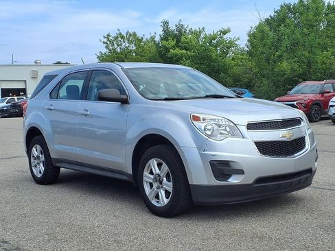 Used 2013 Chevrolet Equinox LS FWD image 3