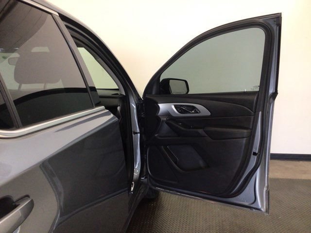Used 2020 Chevrolet Traverse LS AWD/4WD image 9