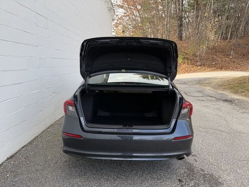 Used 2023 Honda Civic Sport image 19