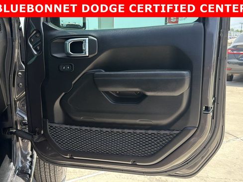 Used 2023 Jeep Wrangler Sport AWD/4WD image 17