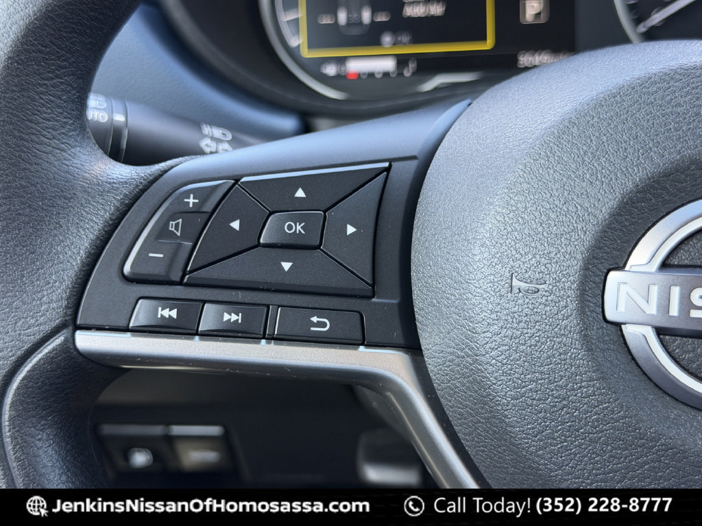 Certified 2025 Nissan Versa SV w/ Trunk Package FWD image 37