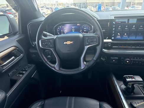 Used 2023 Chevrolet Silverado 1500 High Country w/ Technology Package image 17