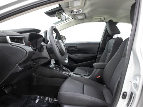 Used 2024 Toyota Corolla LE FWD image 20