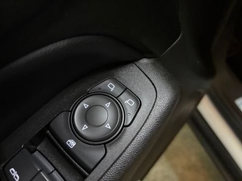 Used 2018 Chevrolet Equinox Premier AWD/4WD image 40