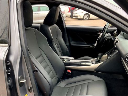 Used 2017 Lexus IS 200t F Sport image 8