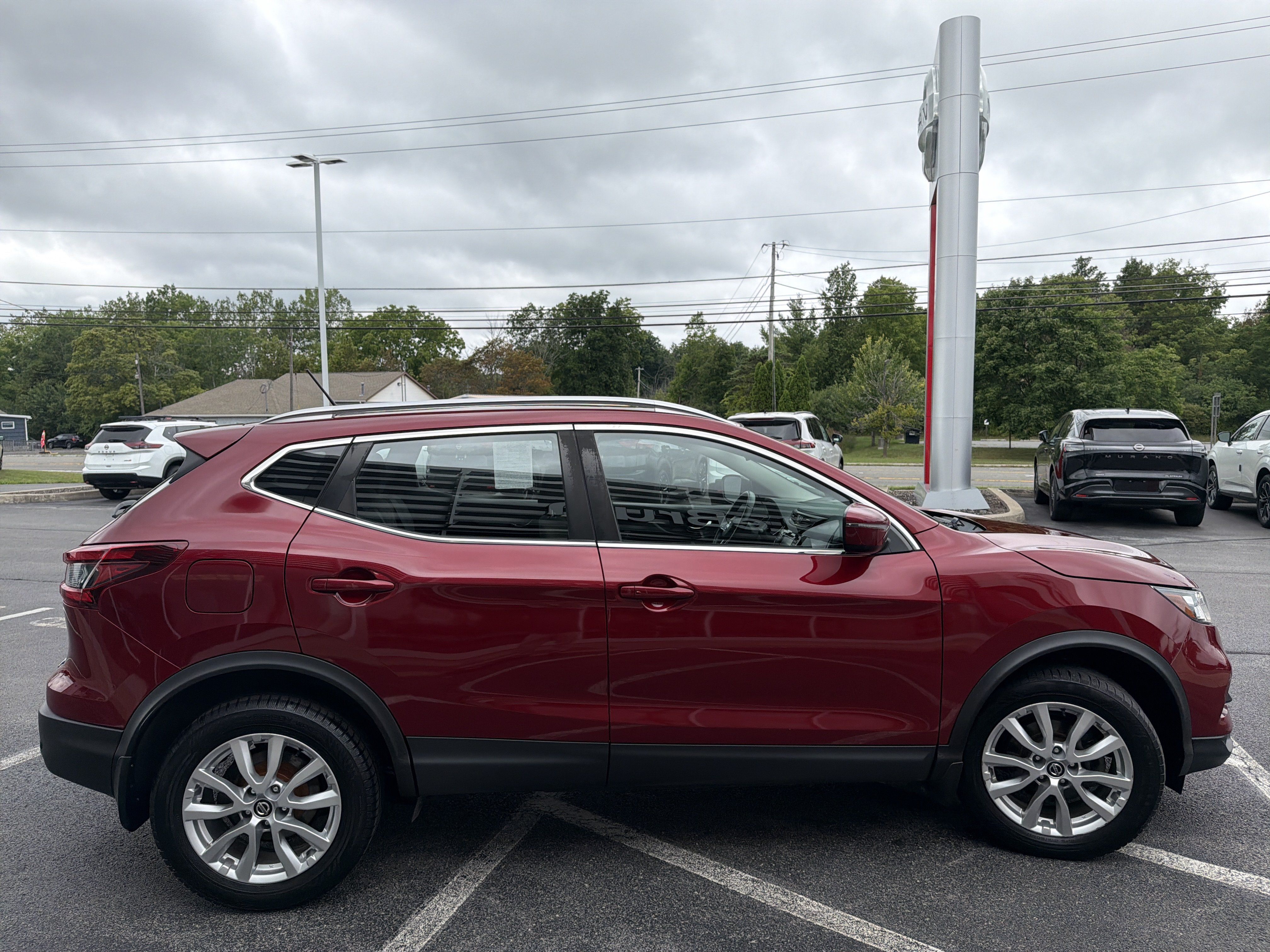 Used 2021 Nissan Rogue Sport SV AWD/4WD image 9