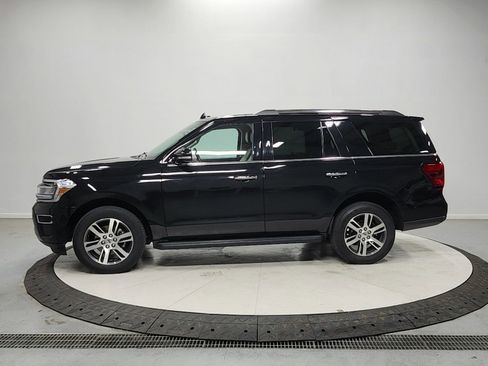 Used 2024 Ford Expedition Limited RWD image 4