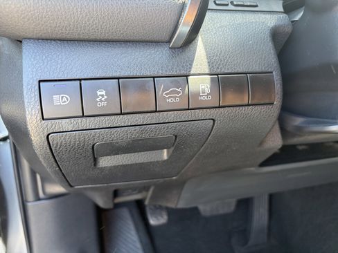 Used 2023 Toyota Camry SE FWD image 20