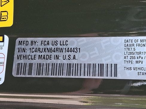 Certified 2024 Jeep Wrangler Unlimited AWD/4WD image 26