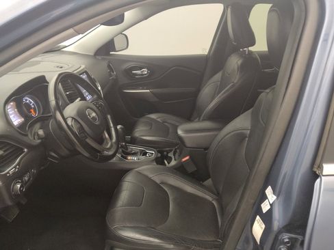 Used 2020 Jeep Cherokee Limited AWD/4WD image 17