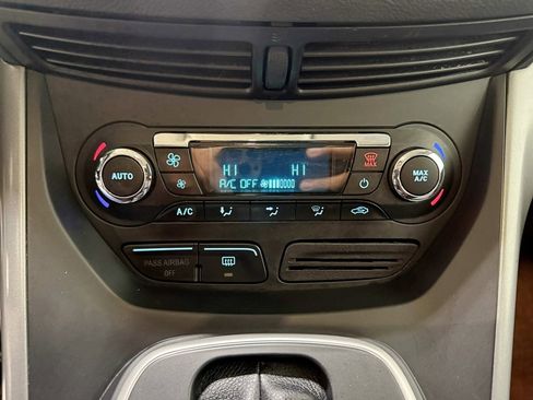 Used 2013 Ford C-MAX SE image 18