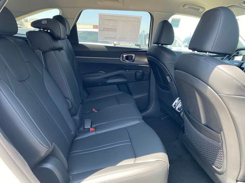 New 2026 Kia Sorento EX FWD image 23