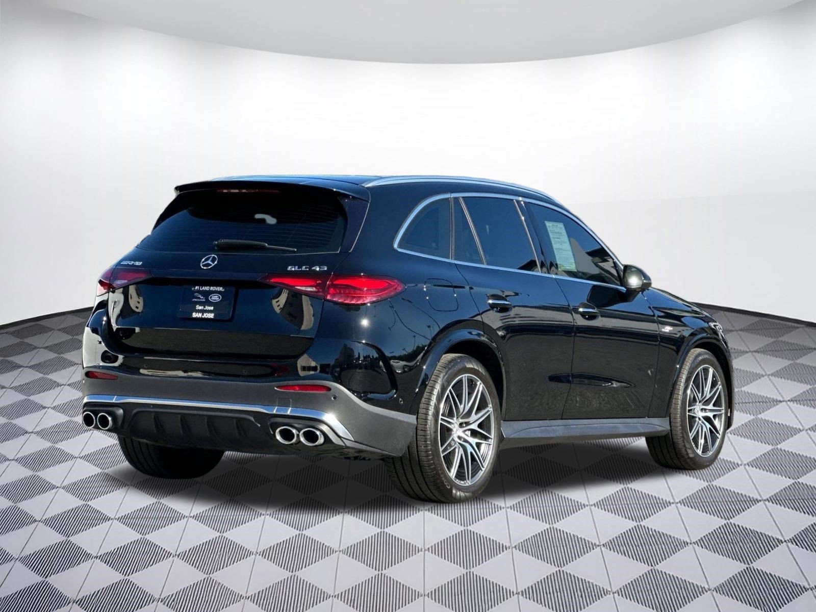 Used 2024 Mercedes-Benz GLC 43 AMG 4MATIC image 9