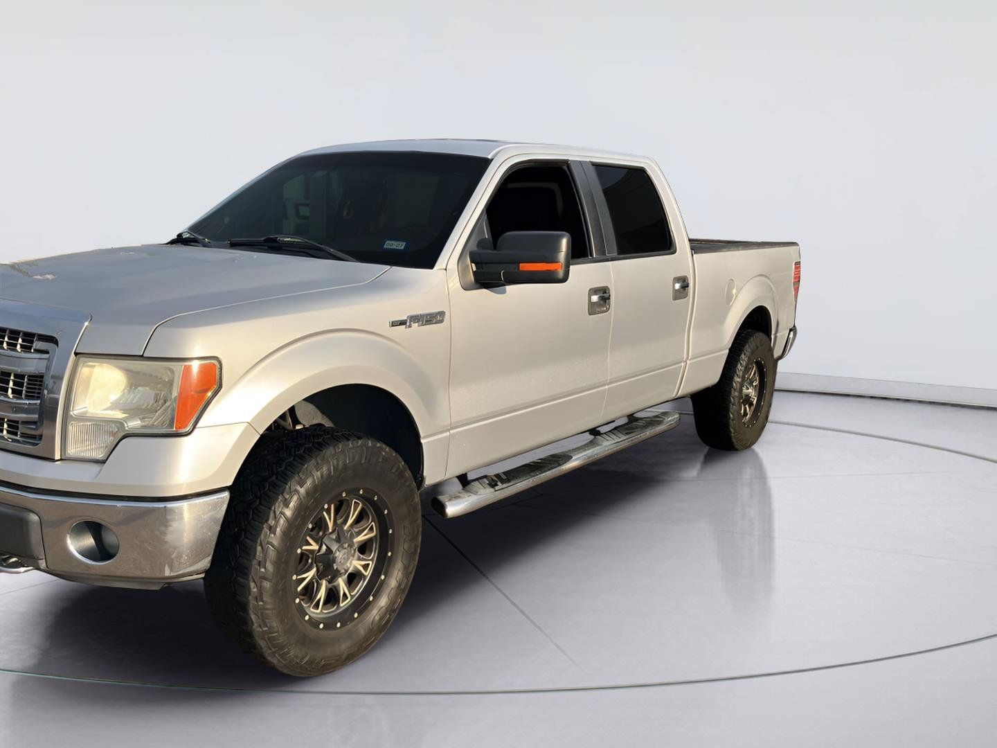 Used 2013 Ford F150 XLT w/ XLT Chrome Pkg AWD/4WD image 1