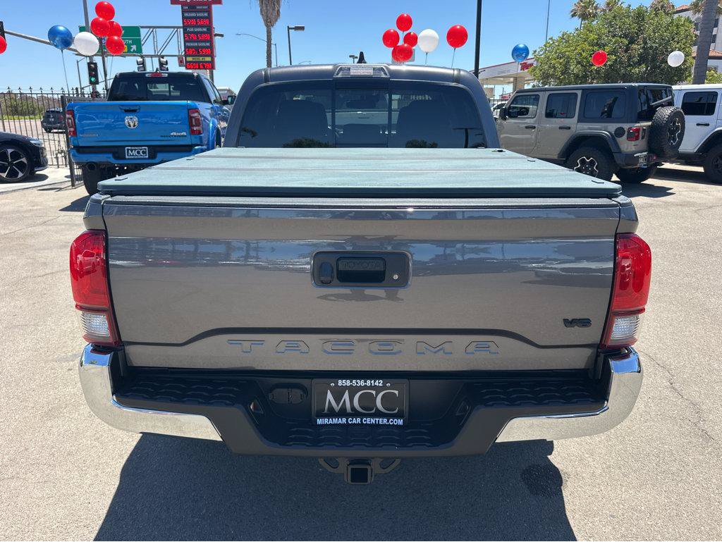 Used 2021 Toyota Tacoma SR5 RWD image 12
