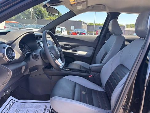 Used 2023 Nissan Kicks SR w/ SR Premium Package FWD image 11