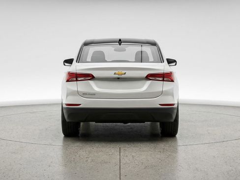 Used 2025 Chevrolet Equinox LT FWD image 7