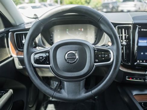 Used 2023 Volvo XC60 B5 Ultimate w/ Climate Package AWD/4WD image 29