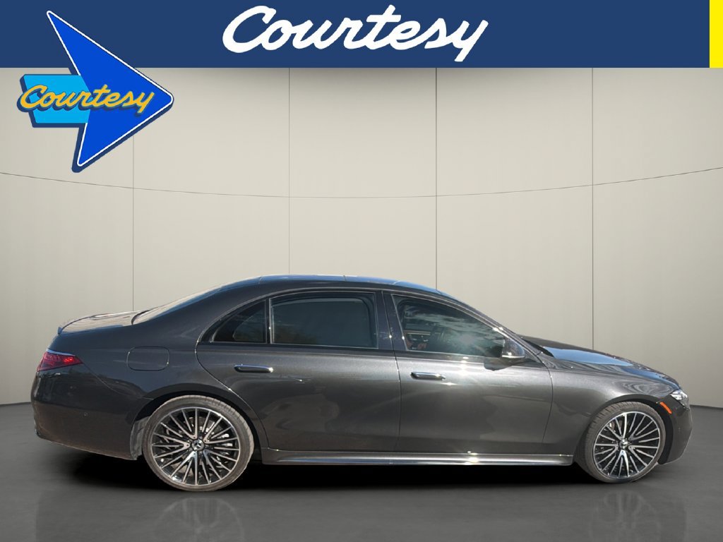 Used 2023 Mercedes-Benz S 500 4MATIC image 1