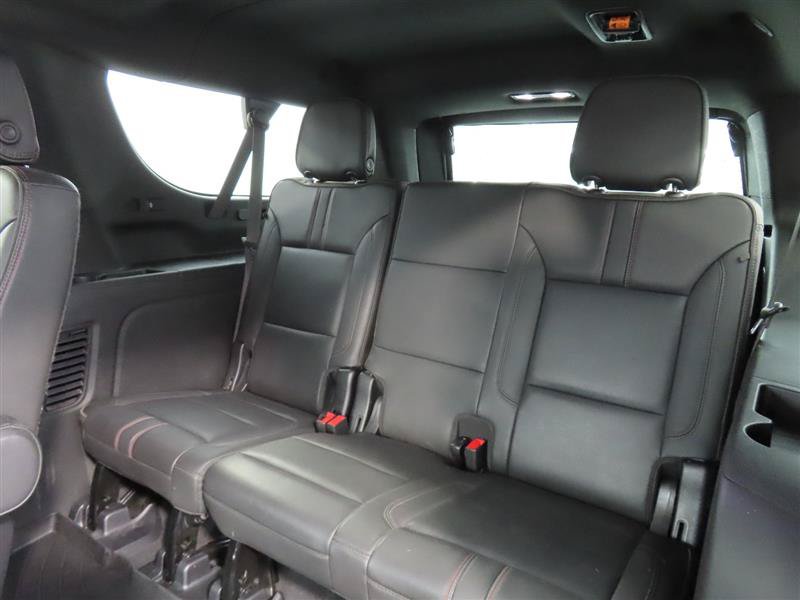 Used 2022 Chevrolet Suburban RST w/ Luxury Package RWD image 33