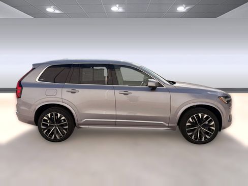 Certified 2026 Volvo XC90 B6 Ultra w/ Protection Package image 7